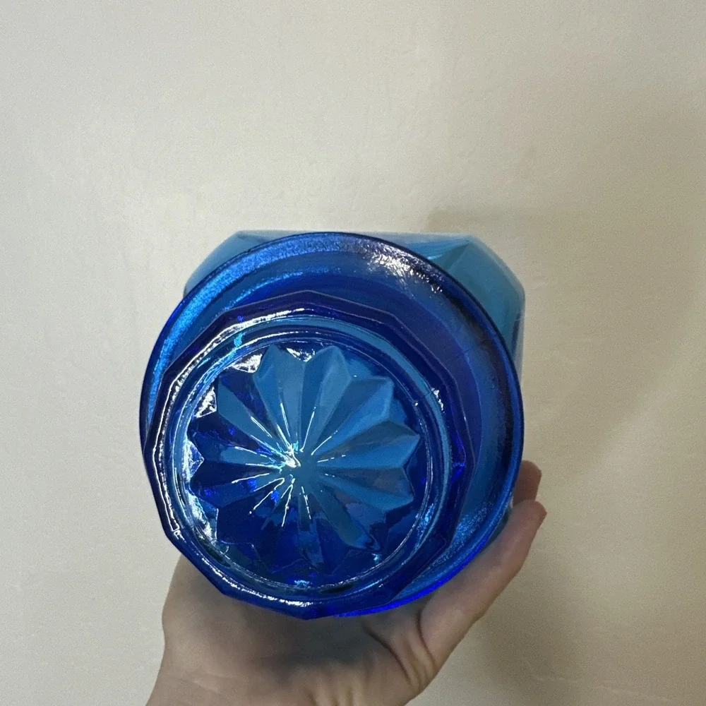 Vintage Collectible Anchor‎ Hocking Cobalt Blue Apothocary Glass Jar with Lid